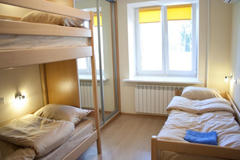 Petrani Hostelキエフ エクステリア 写真